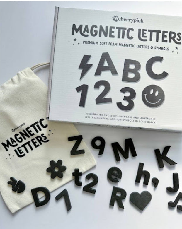 Soft foam magnetic le tyres symbols ; solid black