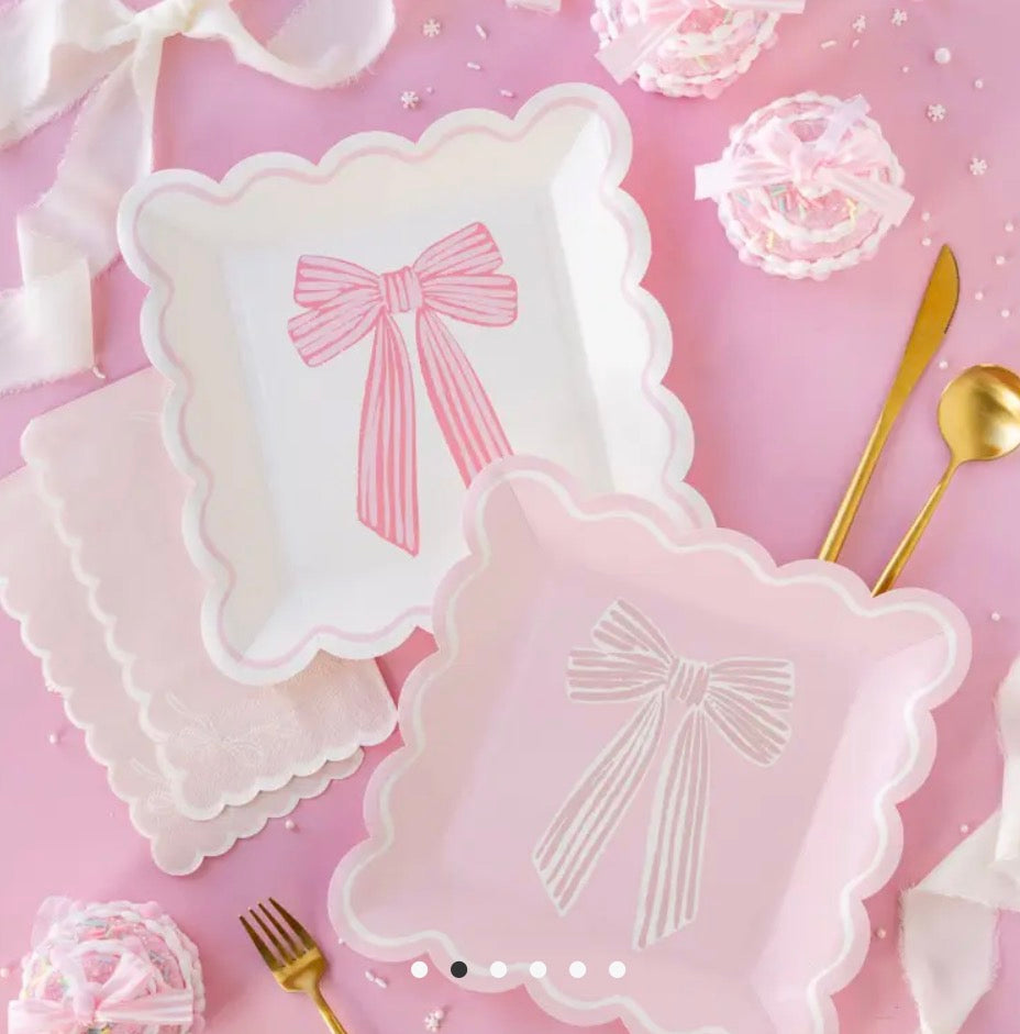 Large pink bows paper plates