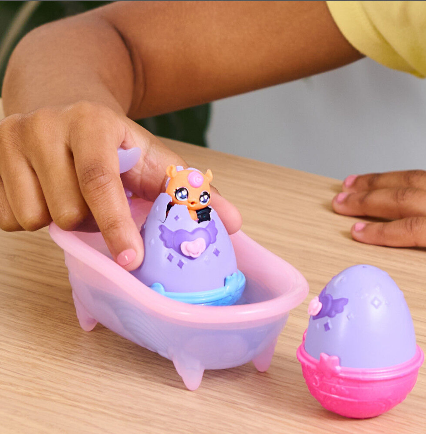 Hatchimals Alive Make a Splash