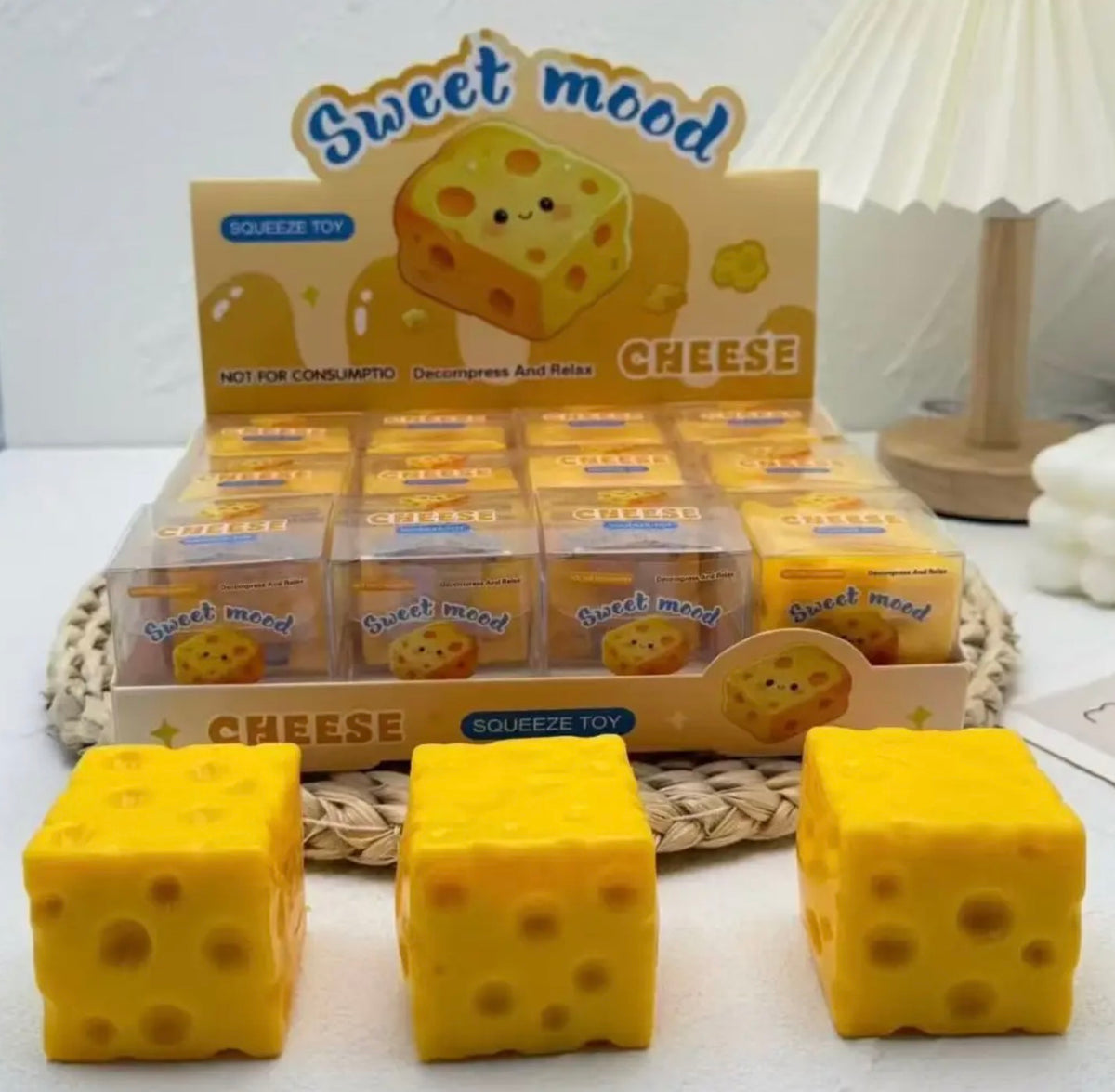 Crunchy Cheese squishy