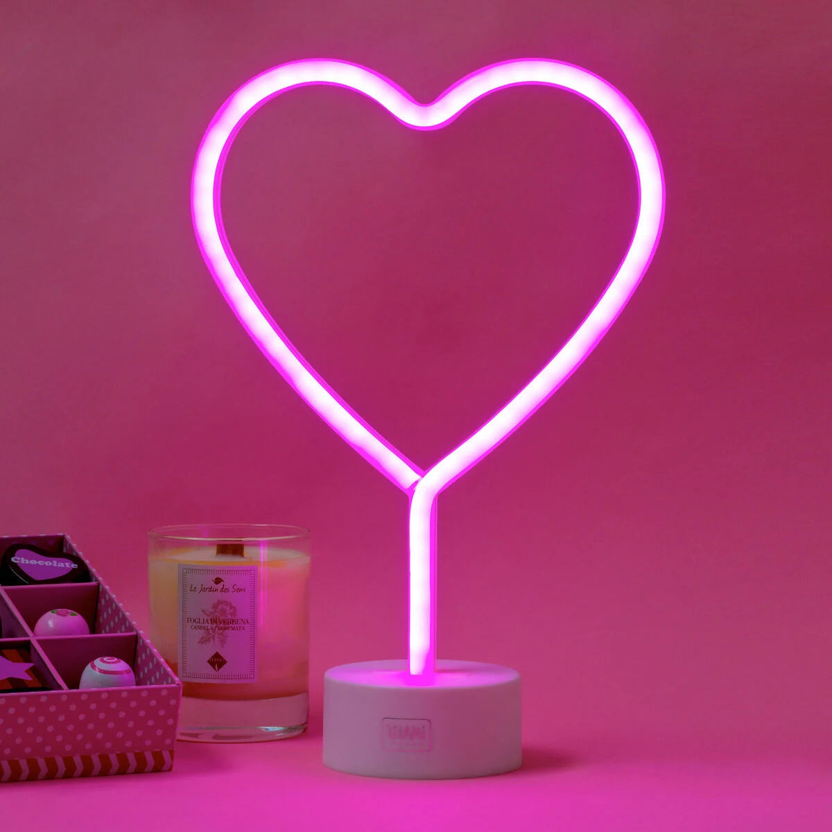 LED light with neon effect Heart