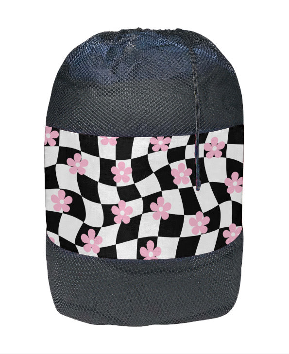GIRLS MESH LAUNDRY BAG - CAMP 2026