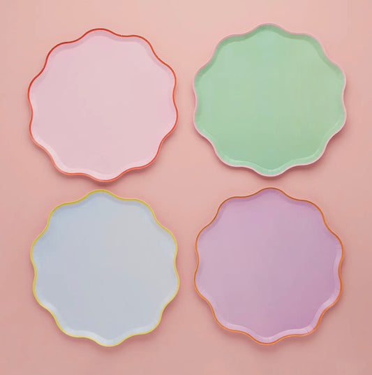 Wavey Edge Paper Plates - Pack of 8